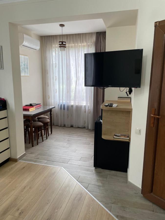 Temo Guest House 10 Батуми Екстериор снимка