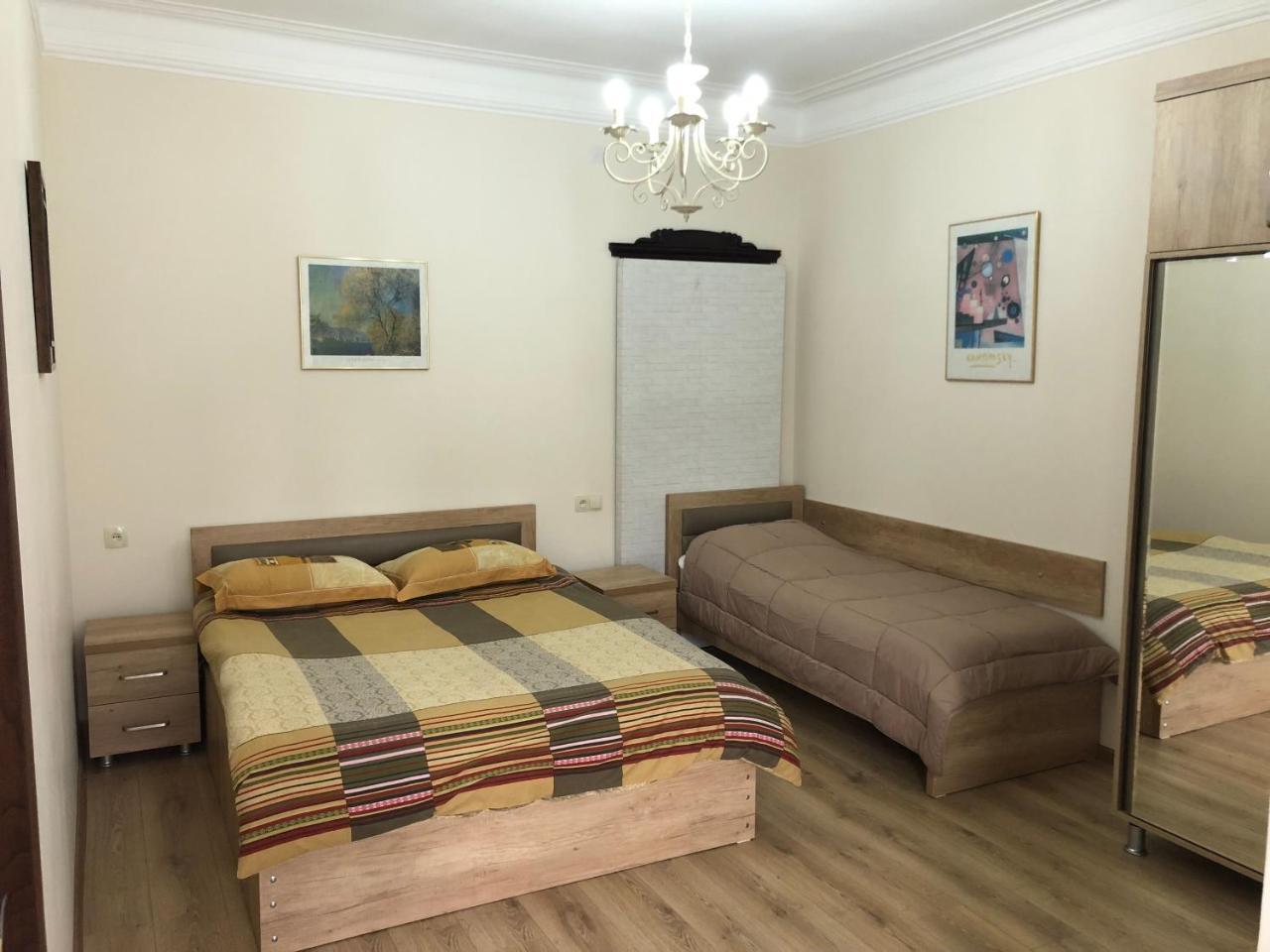 Temo Guest House 10 Батуми Екстериор снимка