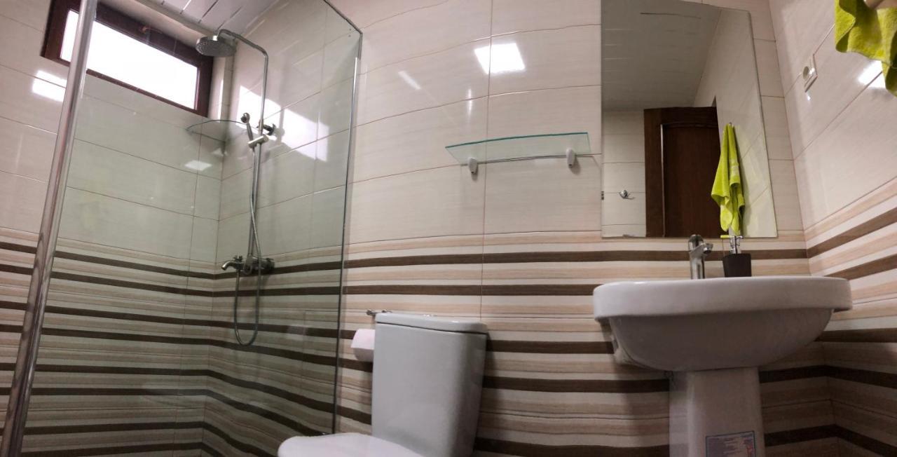 Temo Guest House 10 Батуми Екстериор снимка